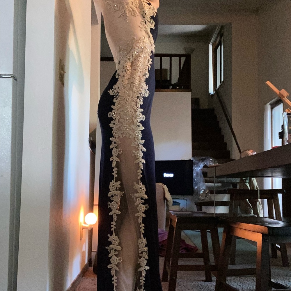 gorgeous navy blue prom dress